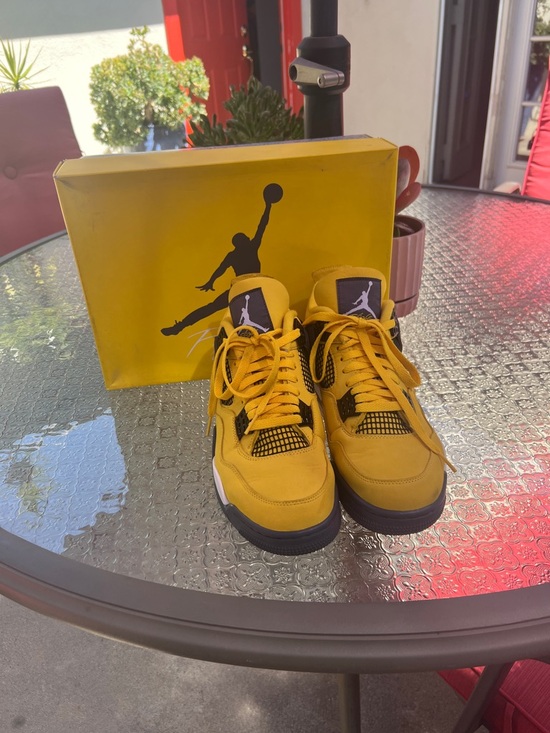 Jordan Other - Air Jordan 4 Retro Lightening (2021)